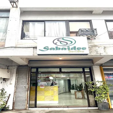 Oyo 910 Sabaidee Suites